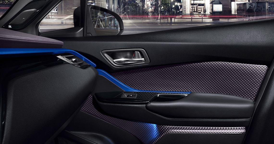 Toyota C Hr 2016 Doerbeklaedning 1140X600