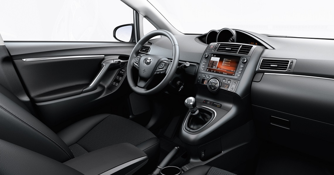 Toyota Verso 2016 Instrument 1140X600