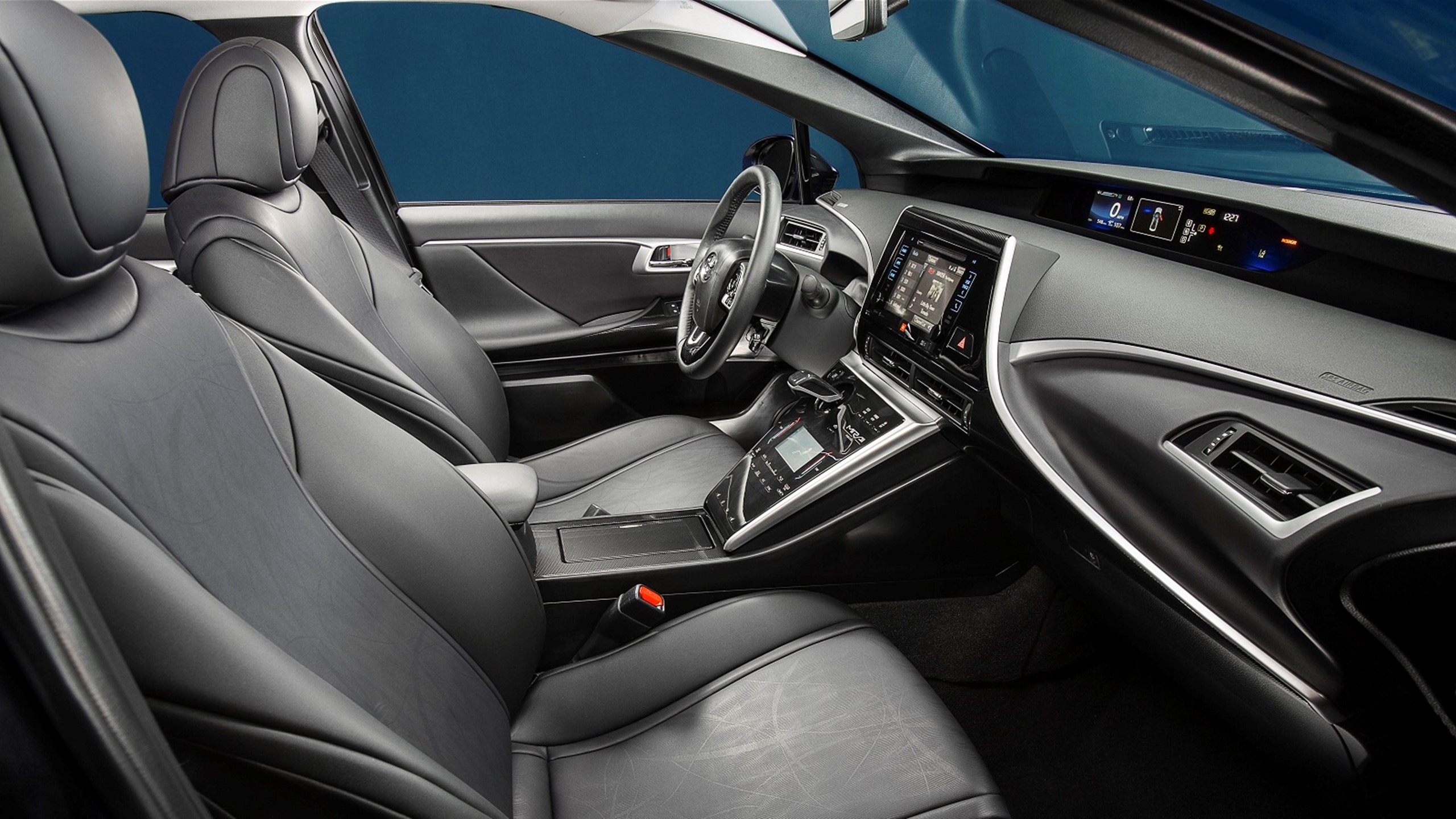 Toyota Mirai Interior 1600X900