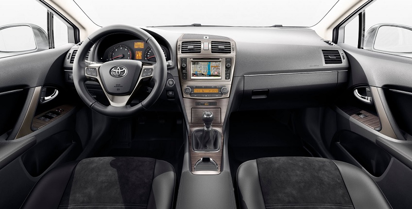 Toyota Avensis 2008 Interioer 848X430