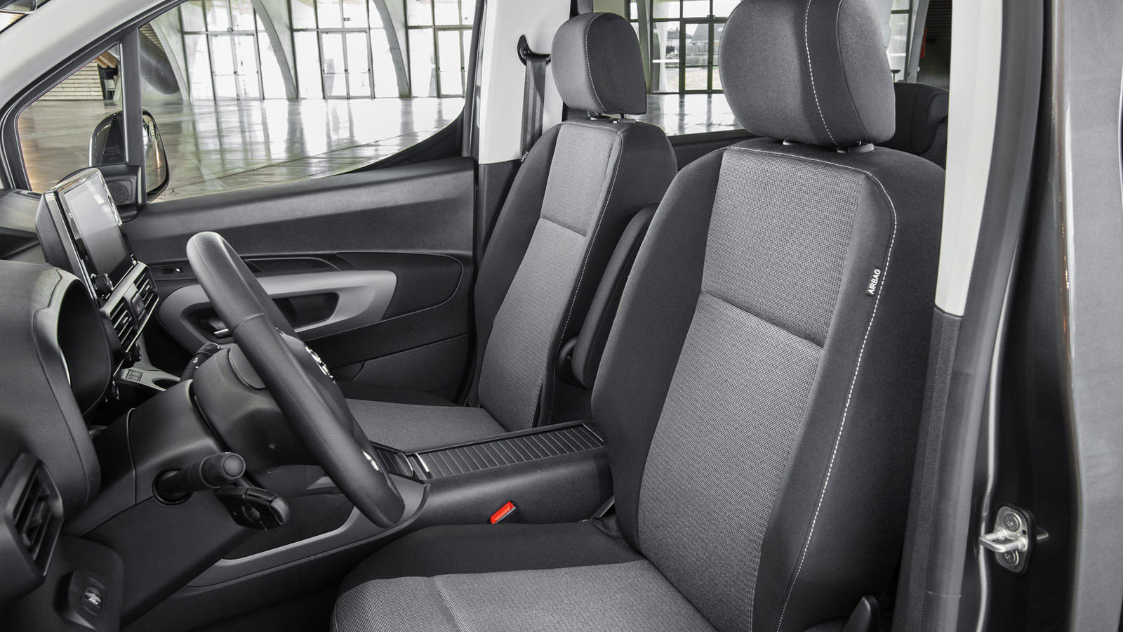 Toyota Proace City Verso Saeder Foran 1600X900