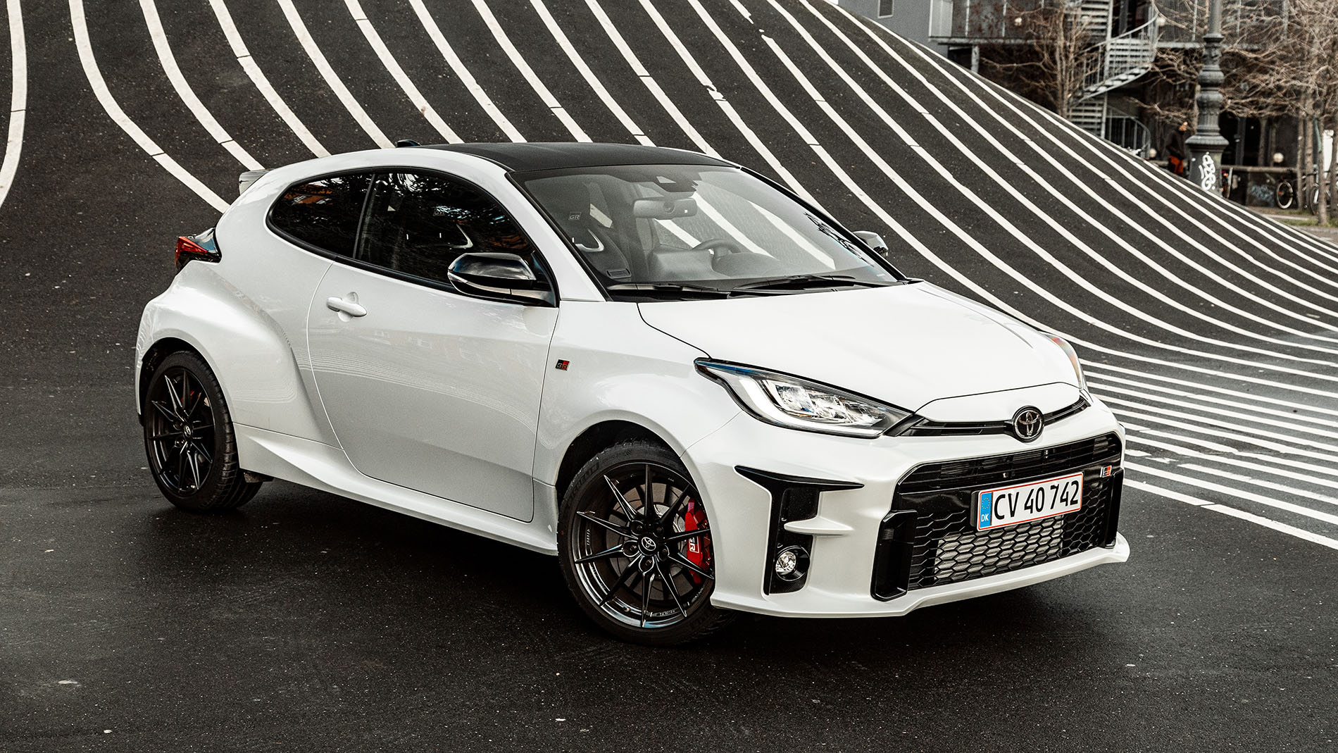 Toyota GR Yaris Statisk Forfra Side 1900X1069