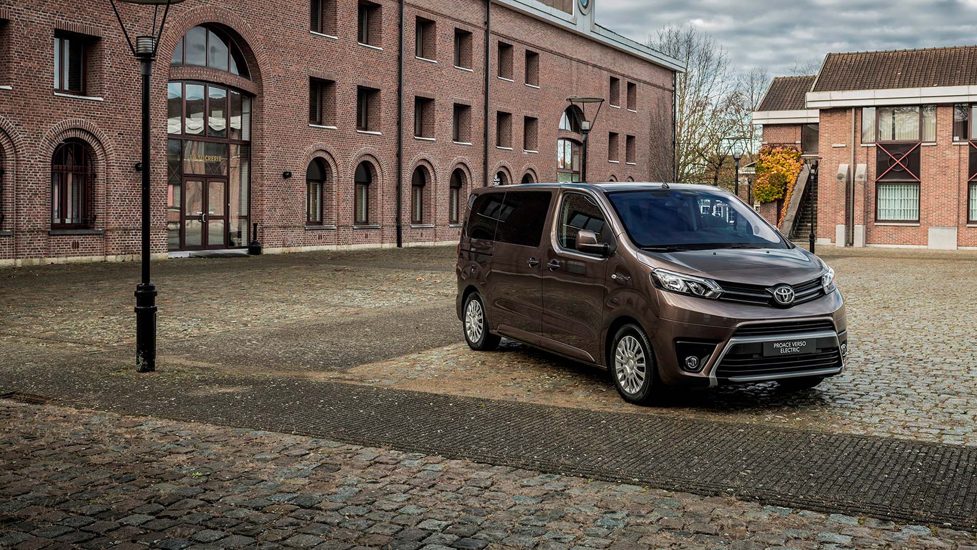 Proace Verso Electric Bygade 1900X1069 (1)